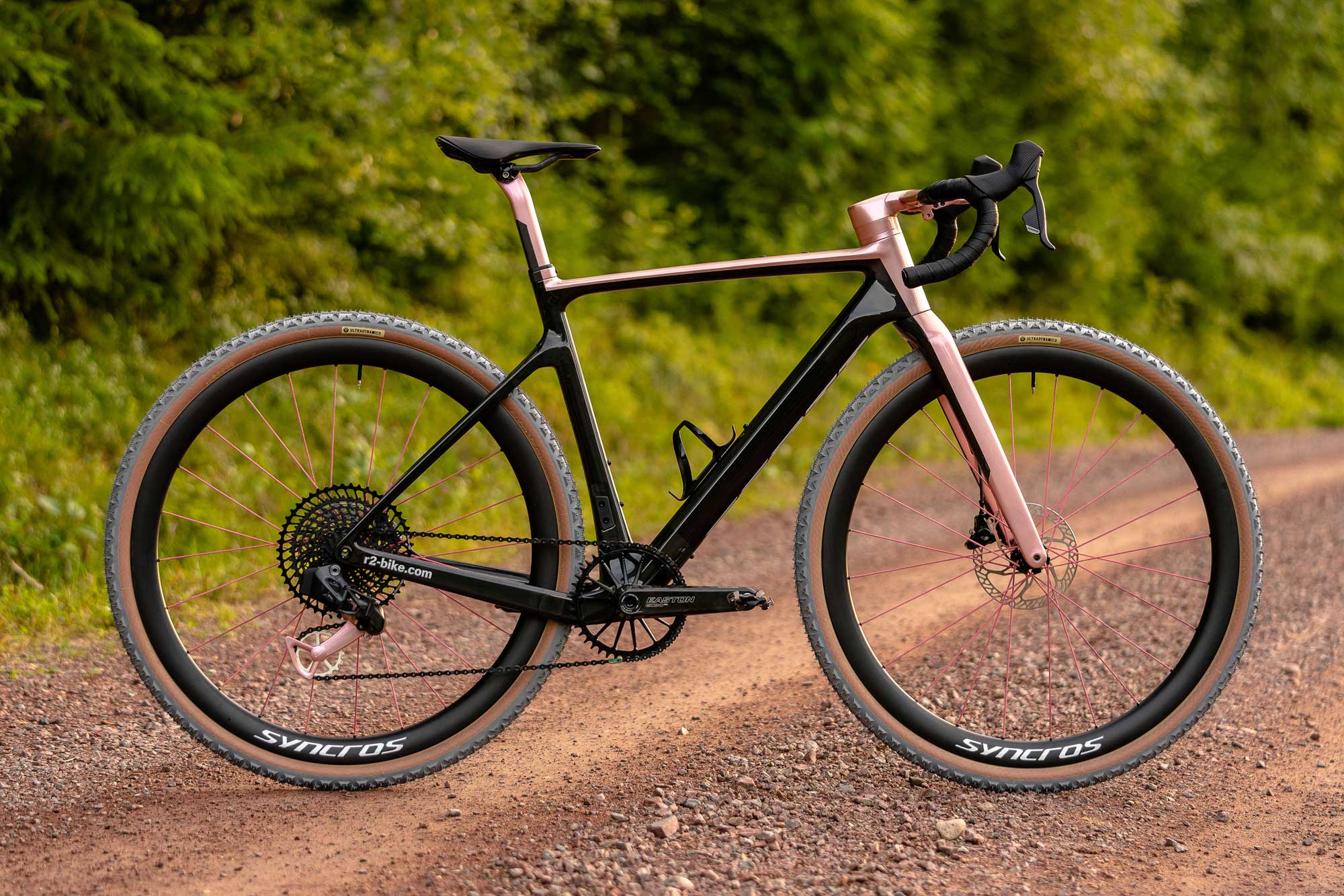 Miss Dangerholm’s stunning pink rebuilt SCOTT Contessa Addict Gravel