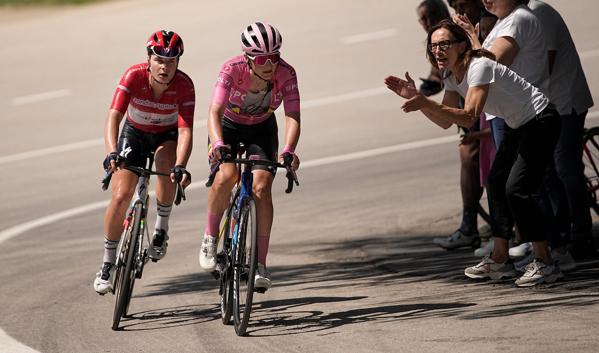 'I’m going to defend this jersey until 30 metres after the finish line' - Elisa Longo Borghini is determined to keep hold of the maglia rosa