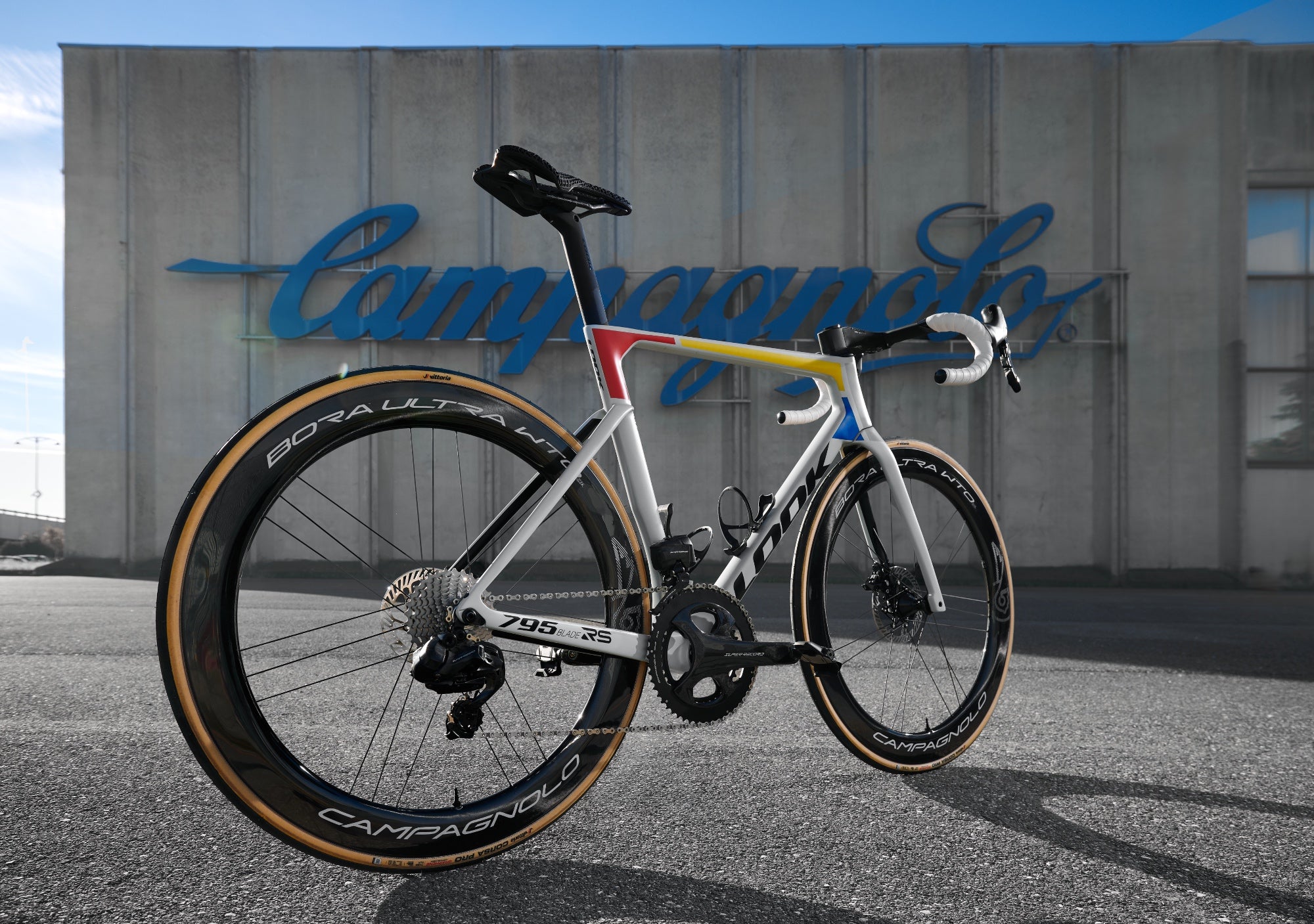 Cofidis Look 795 Blade RS bike outside Campagnolo HQ