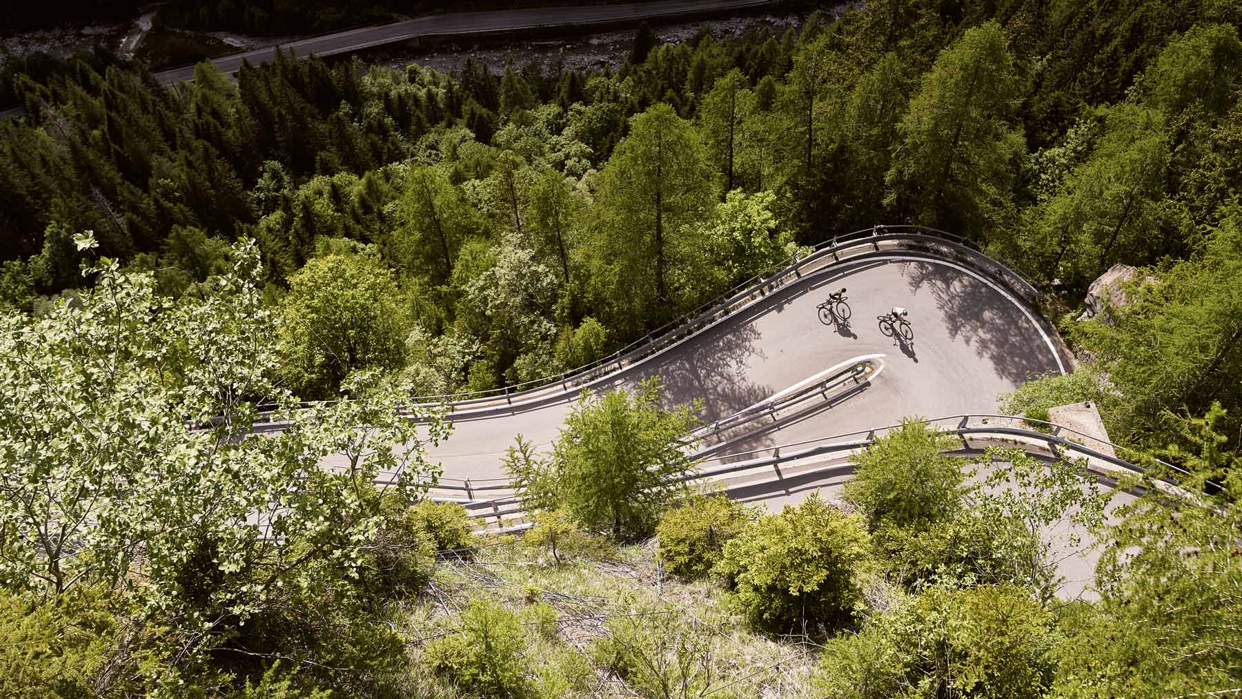 Explore: Riding Passo Spluga on the Passoni Cicloprato