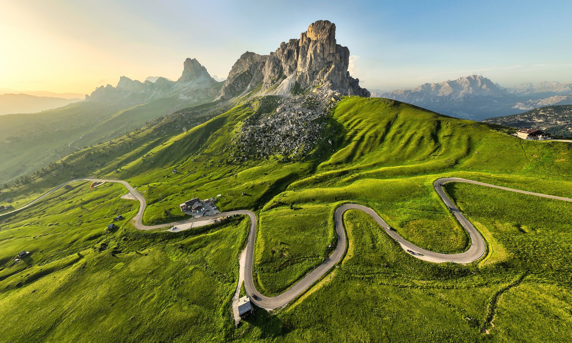 The must-ride mountain passes in Italy: where they are, the numbers, and the Strava records