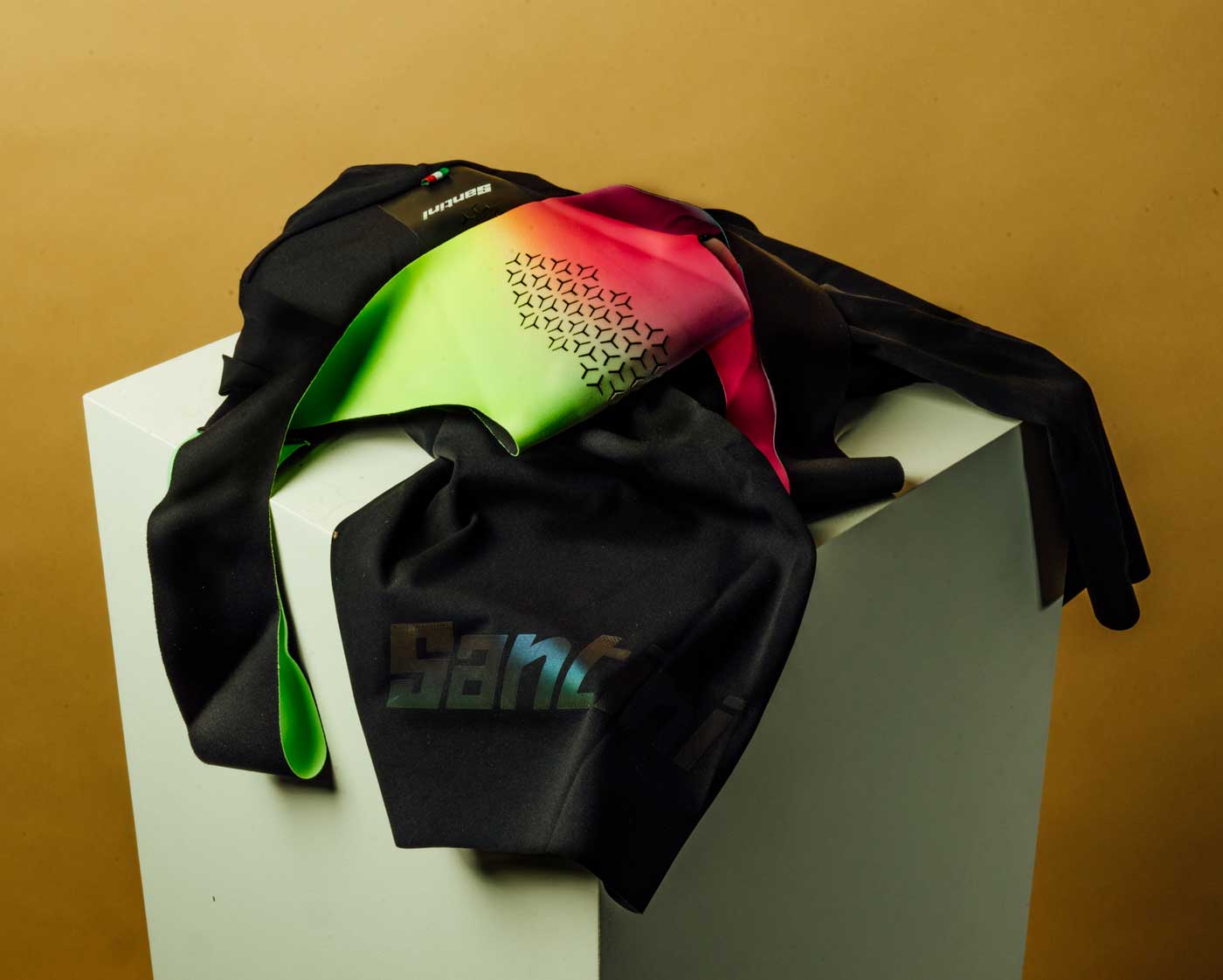 First Look: Santini Unico bib shorts