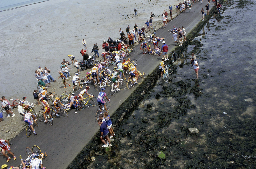 Causeway for concern – Tour de France 1999