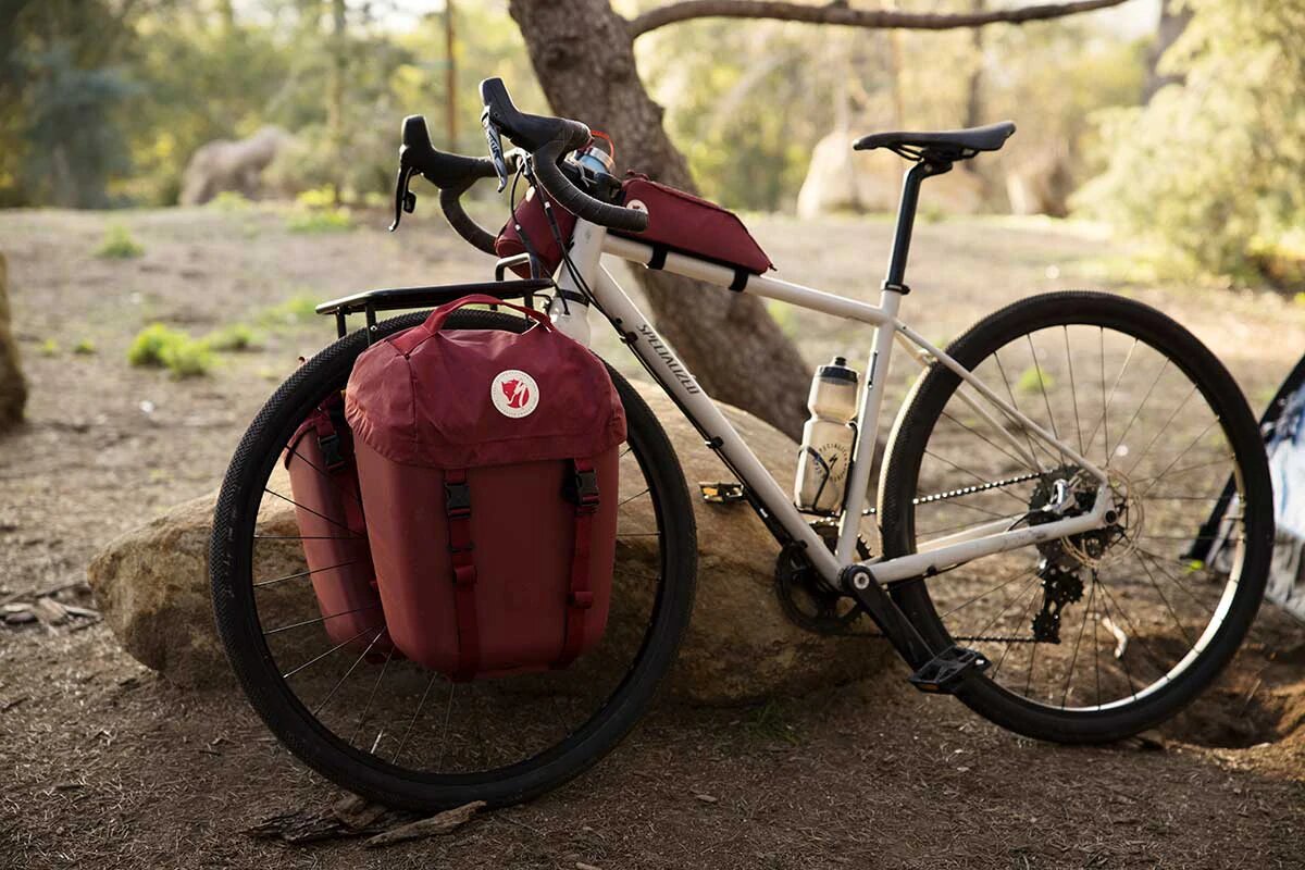 Specialized anuncia su nueva gama "The Great Nearby" con Fjällräven: cercanía exploradora