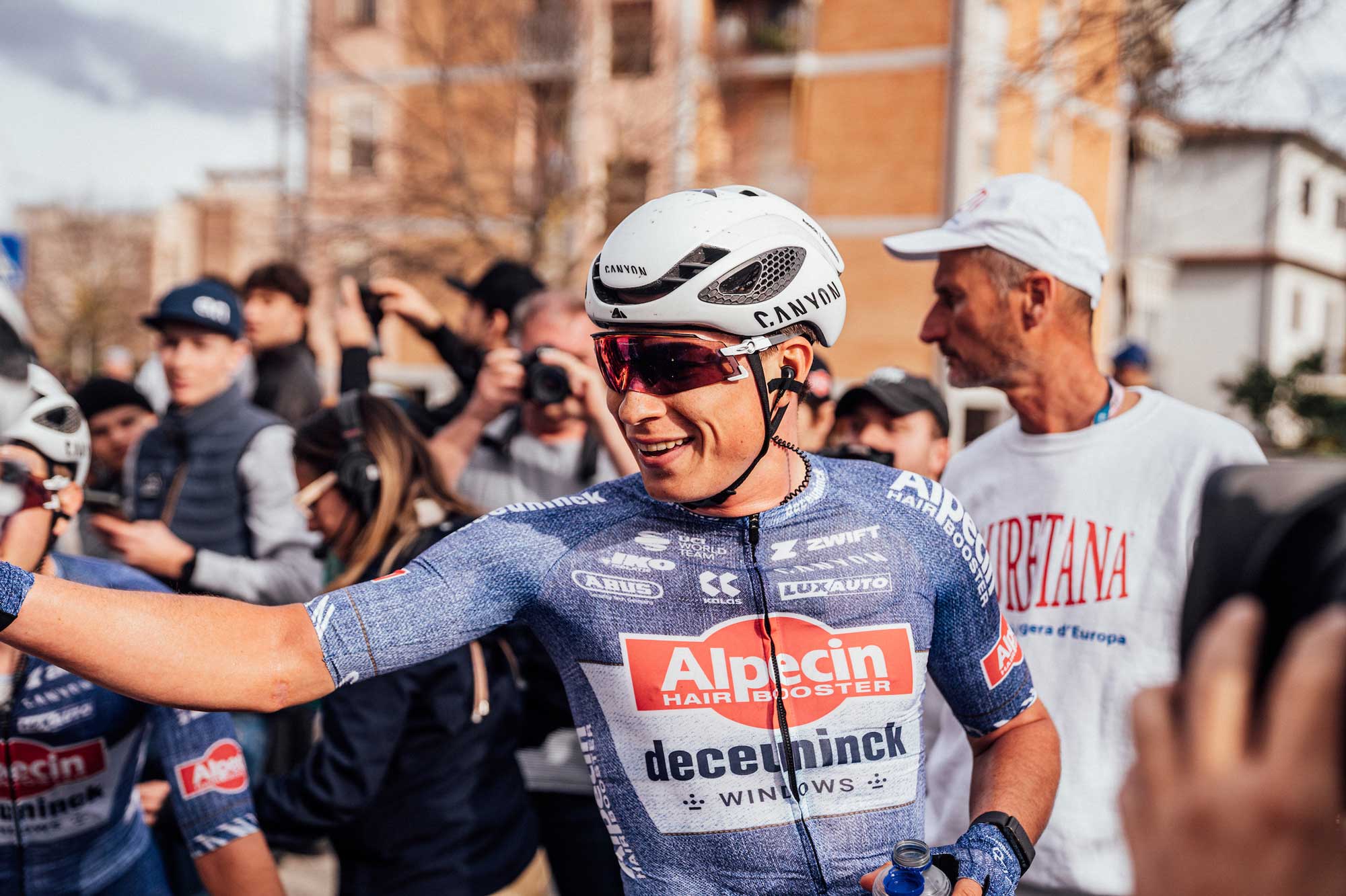 Should Jasper Philipsen leave Alpecin-Deceuninck?