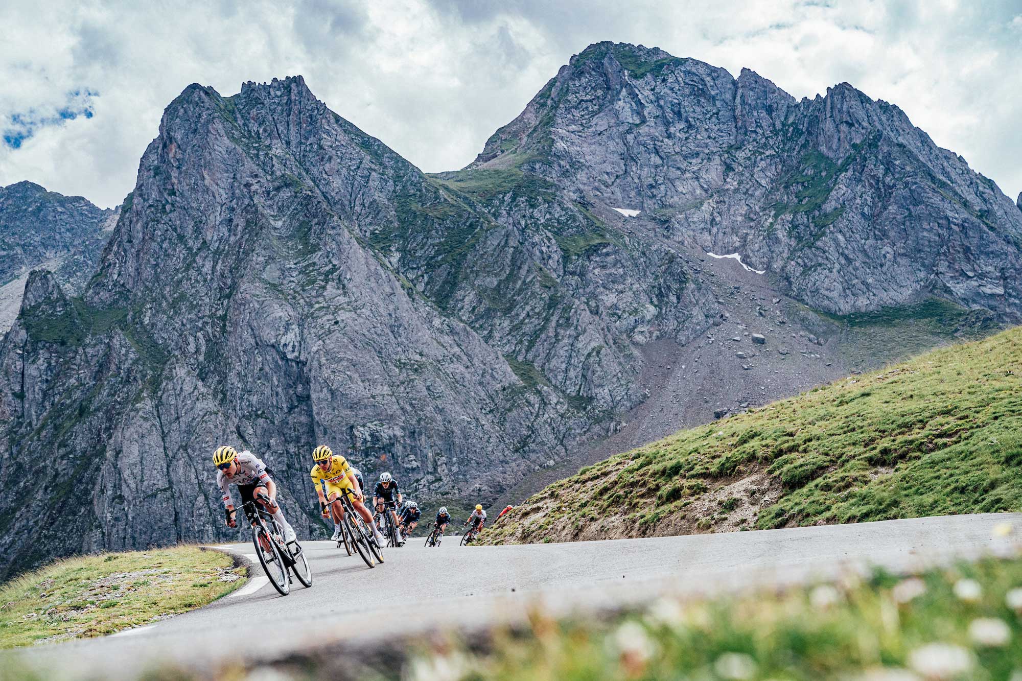 The Tour de France and the Boulder Problem