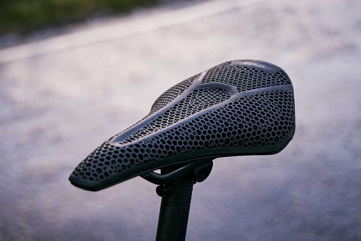 First Look: Fizik Vento Argo R1 Adaptive Saddle